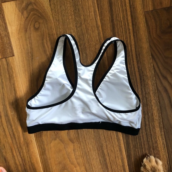 White v neck sports bra - Picture 2 of 2